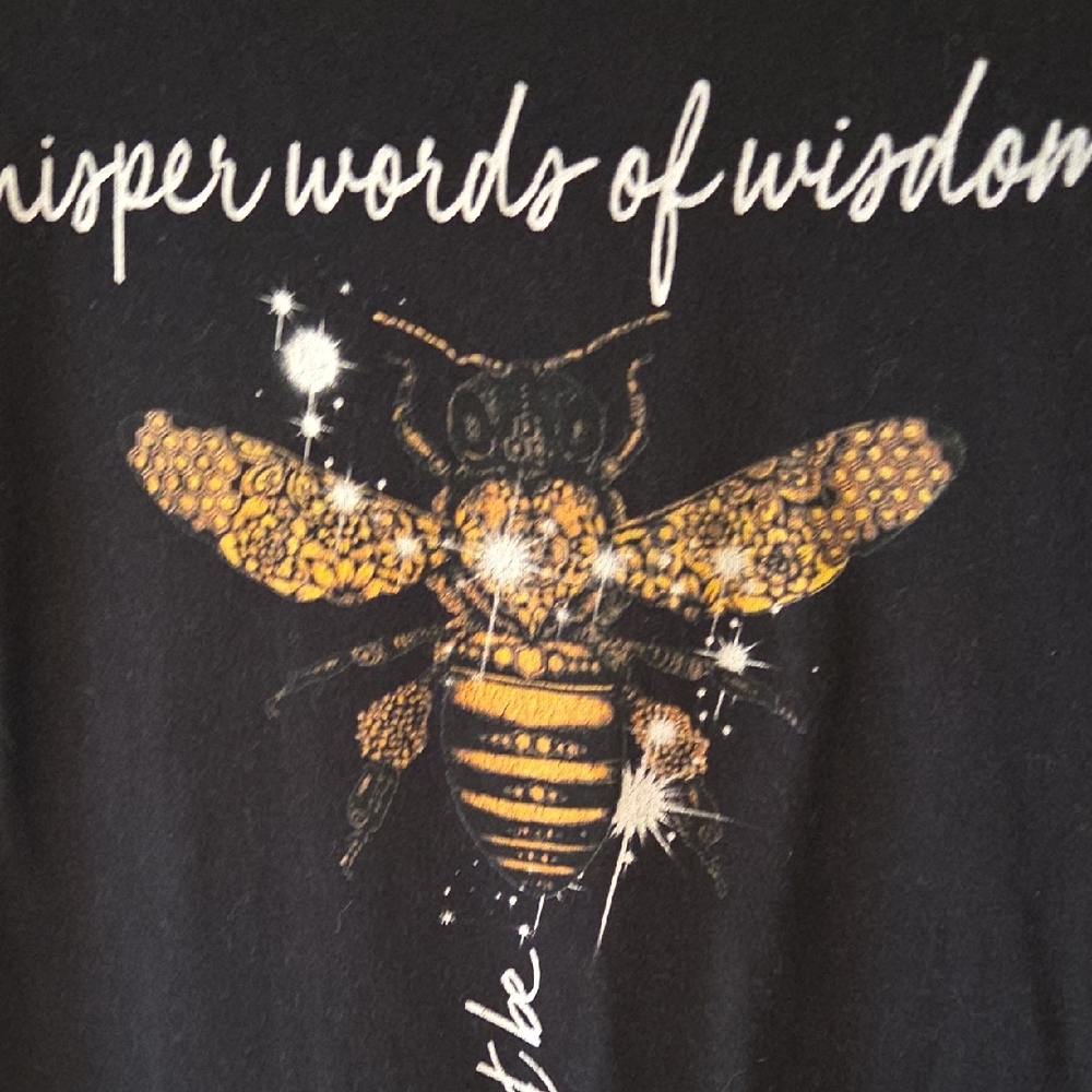 Bee "Whisper Words Of Wisdom" Black Tshirt - Picture 5 of 6